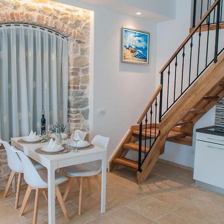 Bazzar Apartments Trogir Eksteriør bilde