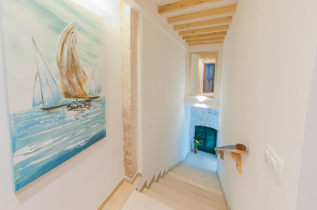 Bazzar Apartments Trogir Eksteriør bilde